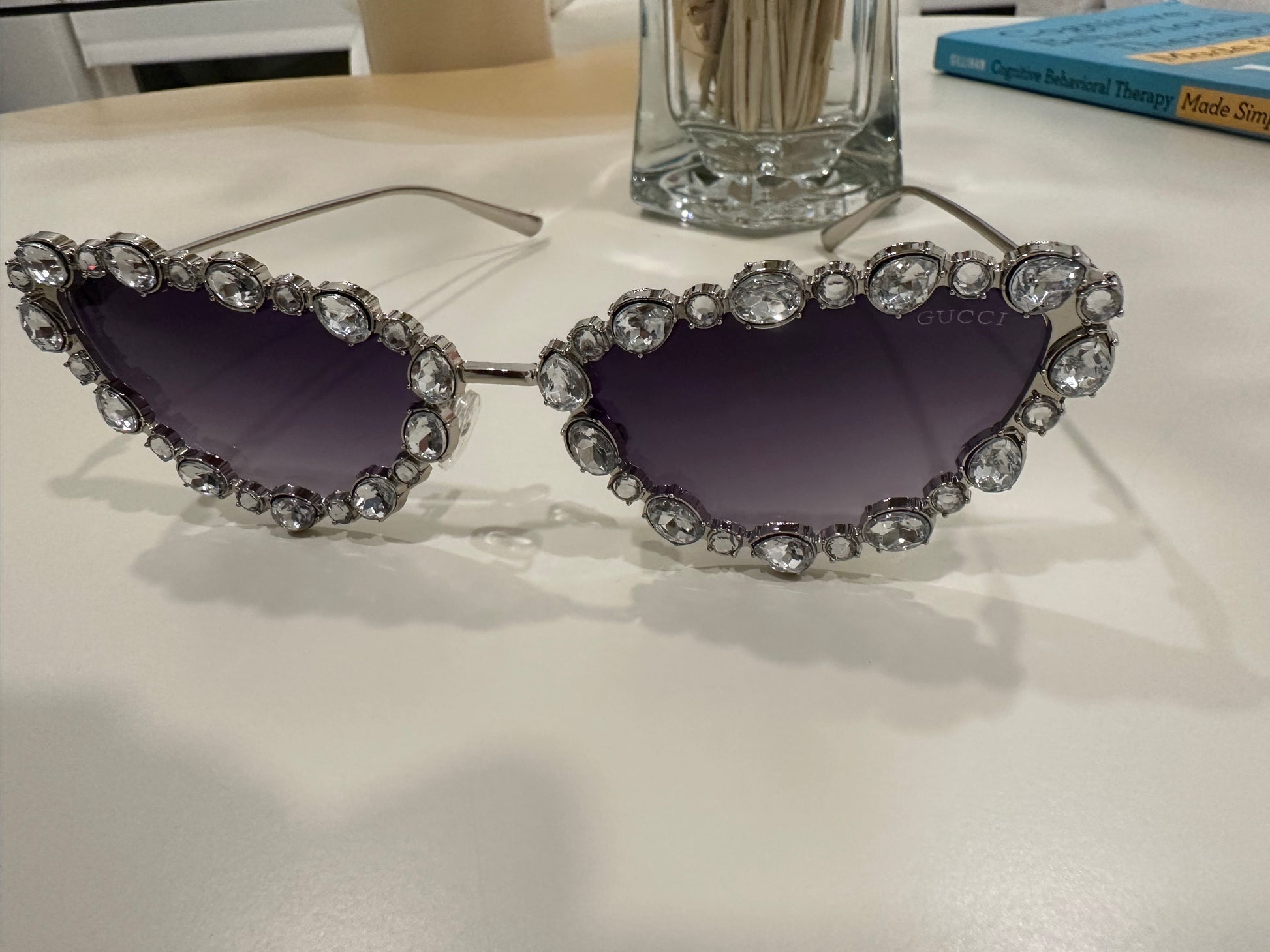 Fancy dazzling silver eye glass