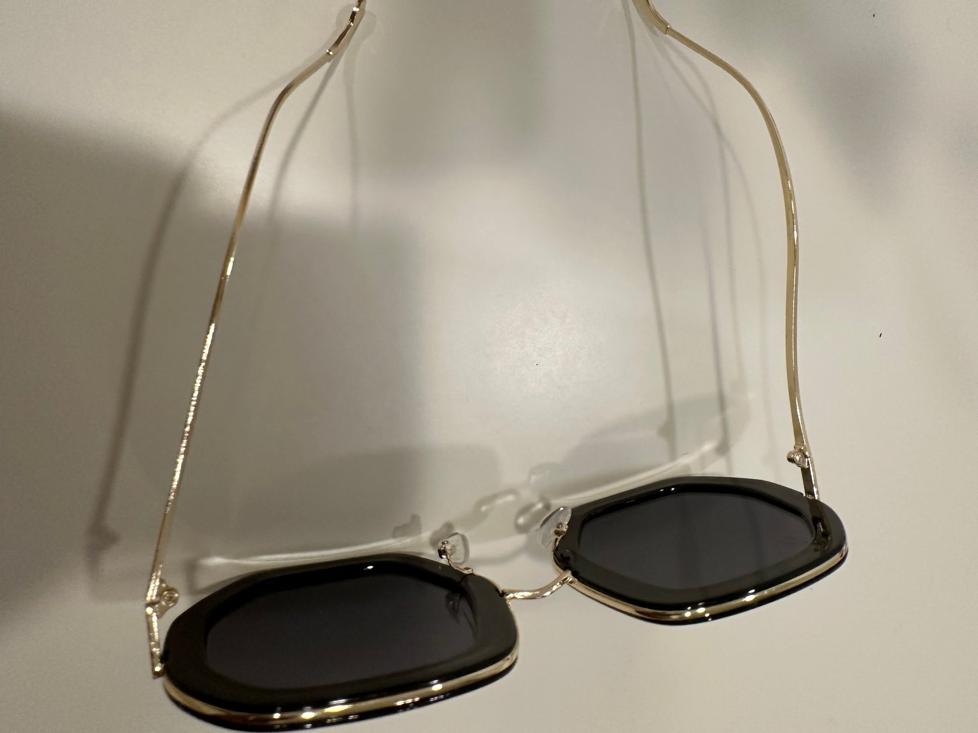 Dazzling fancy sunglasses