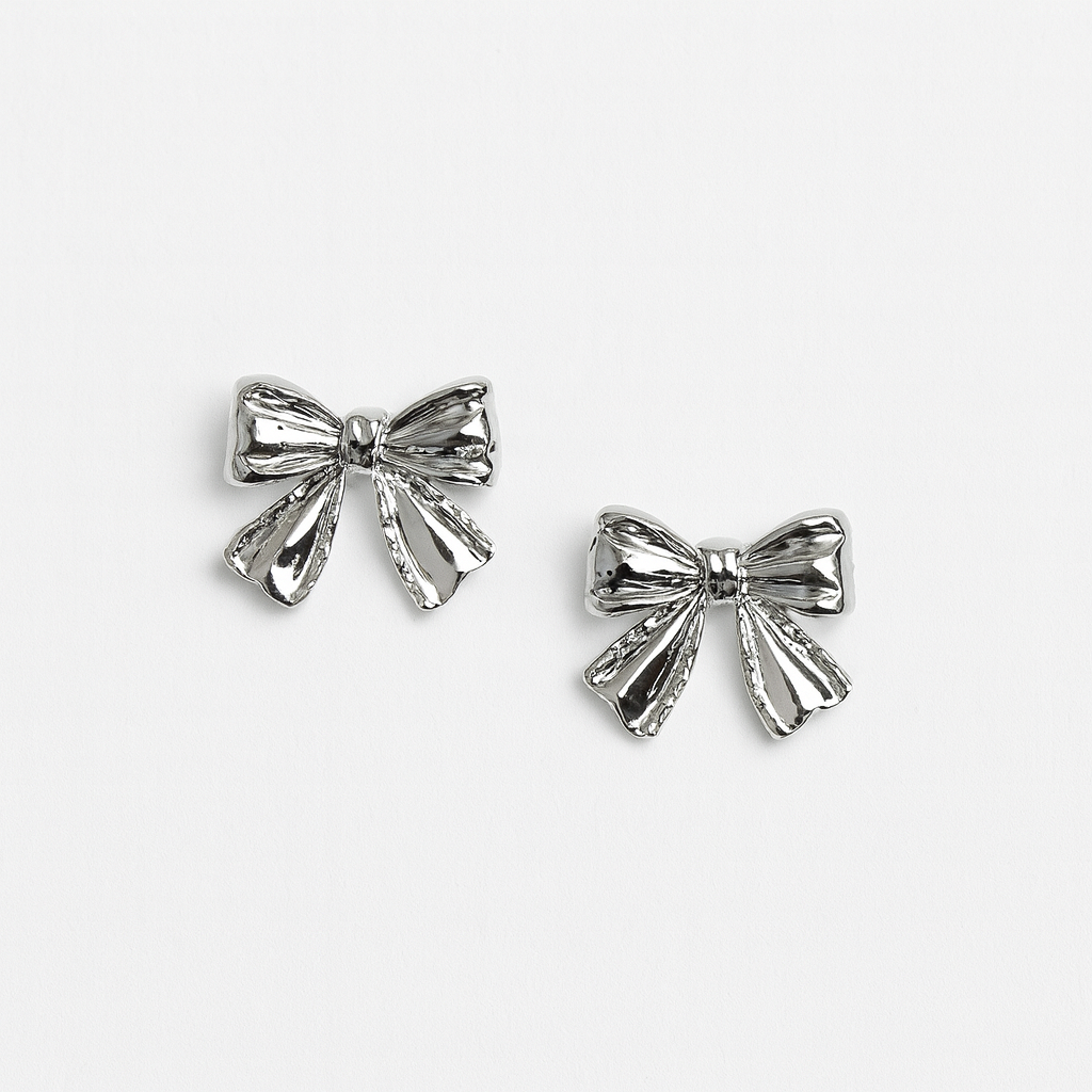 Bow tie silver earrings